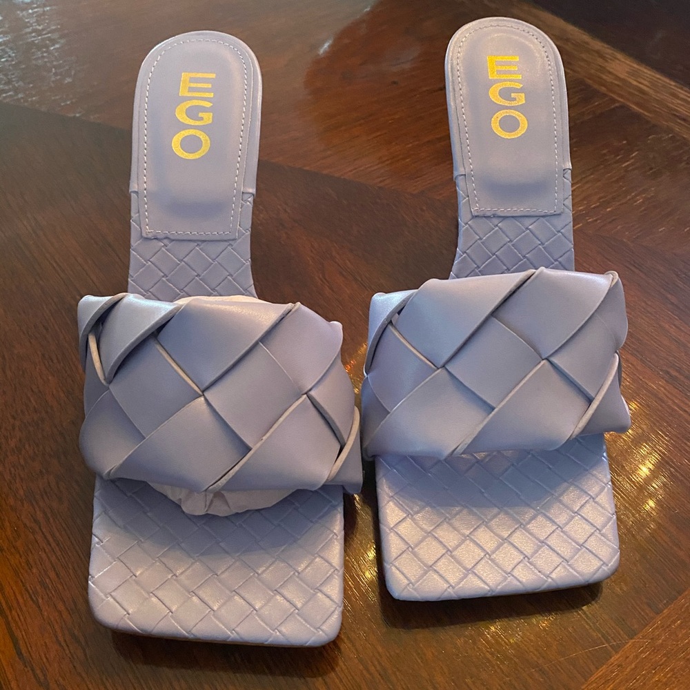 Mules/heels - Picture 1 of 3